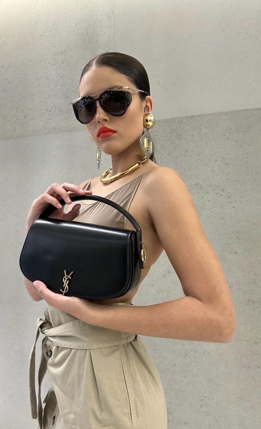 Saint Laurent Advanced upper body picture___