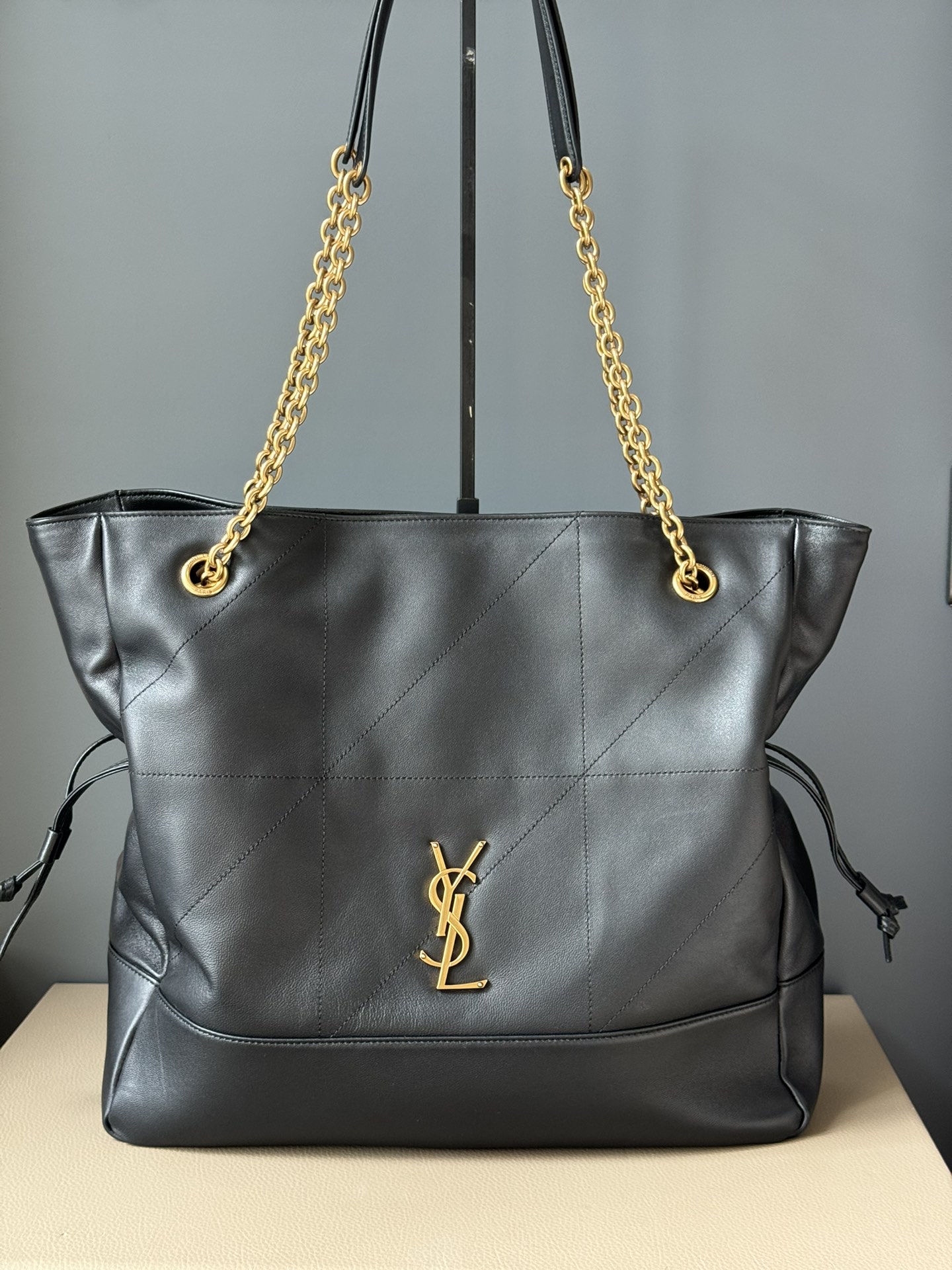 Saint Laurent ysl Jamie 4.3 large pochon sheepskin armpit bag