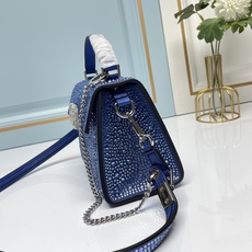 新品【配礼盒】🎁Valentino Garavani VSLING 迷你手提包,通体覆满施华洛世奇®仿水 新品【配礼盒】🎁Valentino Garavani VSLING 迷你手提包,通体覆满施华洛世奇®仿水