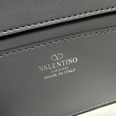 大号【配盒】MINI LOCÒ仿水晶装饰手袋-VLogo Signature施华洛世奇®仿水晶装饰-配可 大号【配盒】MINI LOCÒ仿水晶装饰手袋-VLogo Signature施华洛世奇®仿水晶装饰-配可