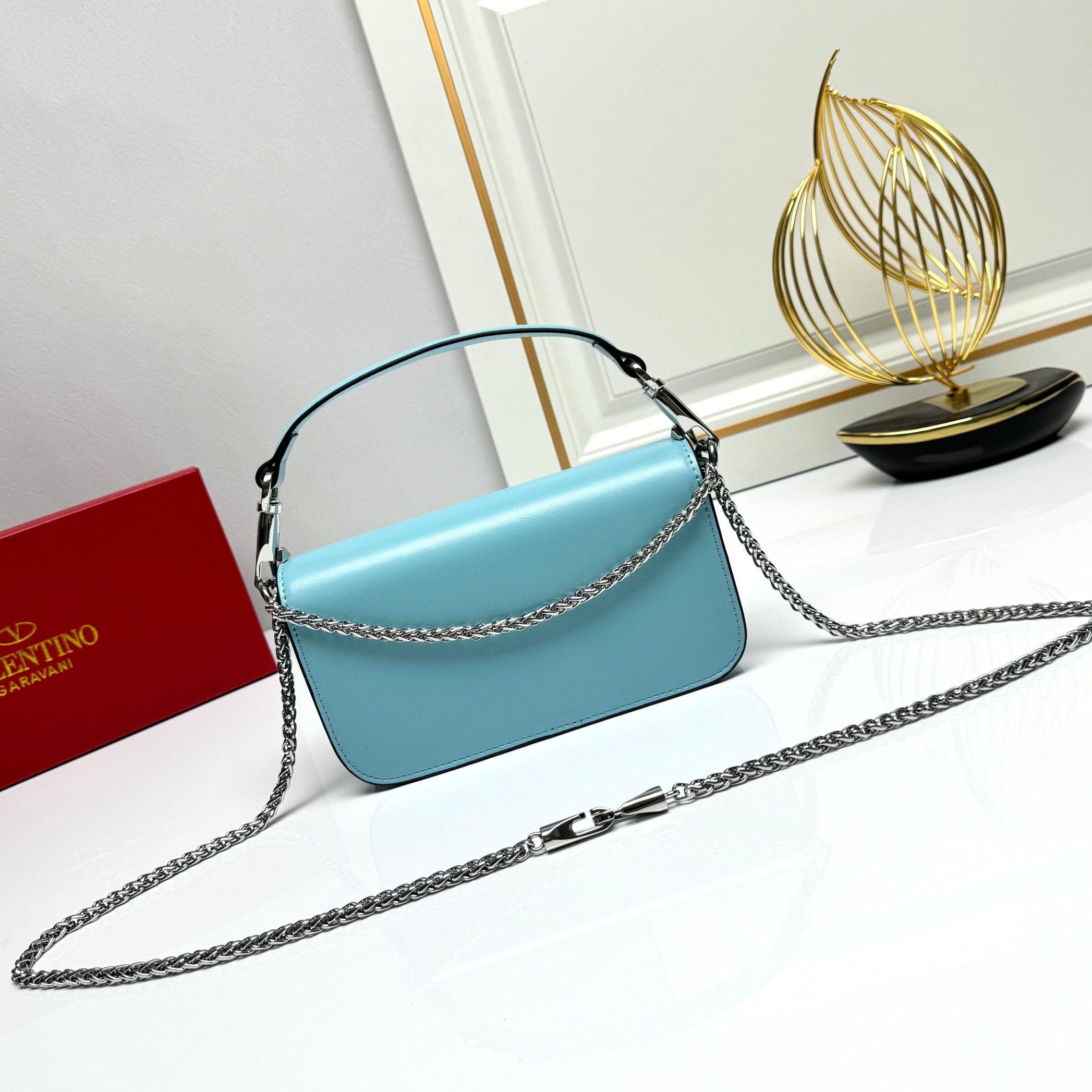 小号【配盒】 VALENTINO MINI LOCÒ仿水晶装饰手袋 -VLogo Signature施华洛世奇®仿水晶装 小号【配盒】 VALENTINO MINI LOCÒ仿水晶装饰手袋 -VLogo Signature施华洛世奇®仿水晶装