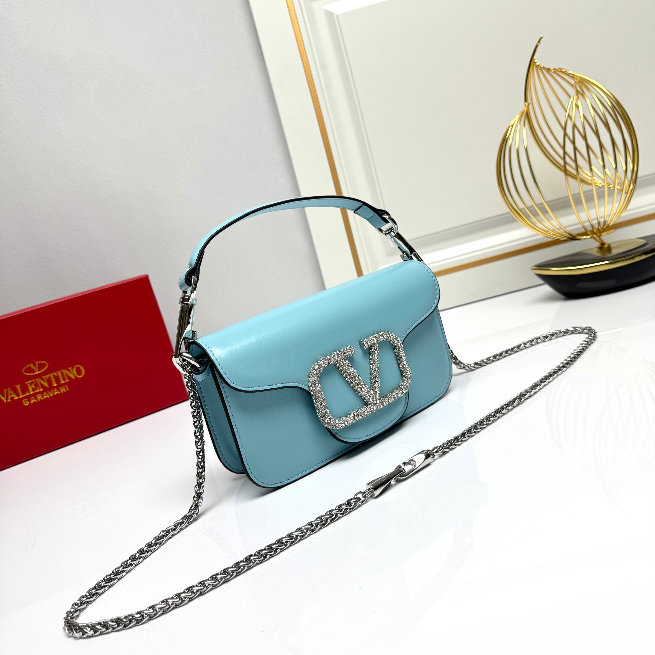 小号【配盒】 VALENTINO MINI LOCÒ仿水晶装饰手袋 -VLogo Signature施华洛世奇®仿水晶装 小号【配盒】 VALENTINO MINI LOCÒ仿水晶装饰手袋 -VLogo Signature施华洛世奇®仿水晶装
