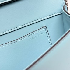 小号【配盒】 VALENTINO MINI LOCÒ仿水晶装饰手袋 -VLogo Signature施华洛世奇®仿水晶装 小号【配盒】 VALENTINO MINI LOCÒ仿水晶装饰手袋 -VLogo Signature施华洛世奇®仿水晶装