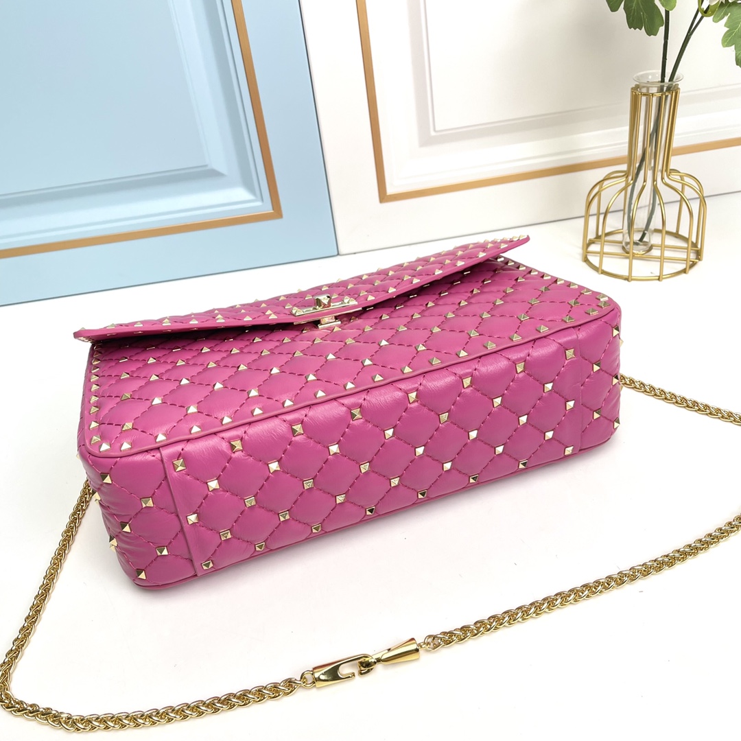 升级版 大号［羊皮］Valentino GARAVANI ROCKSTUD SPIKE  包袋采用柔软🇦