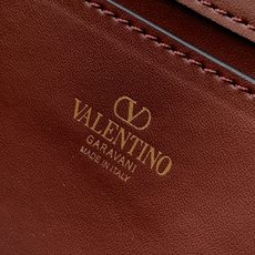 新品 Valentino 走秀限量款 Loco手袋Valentino Garavani Mini Loc 新品 Valentino 走秀限量款 Loco手袋Valentino Garavani Mini Loc