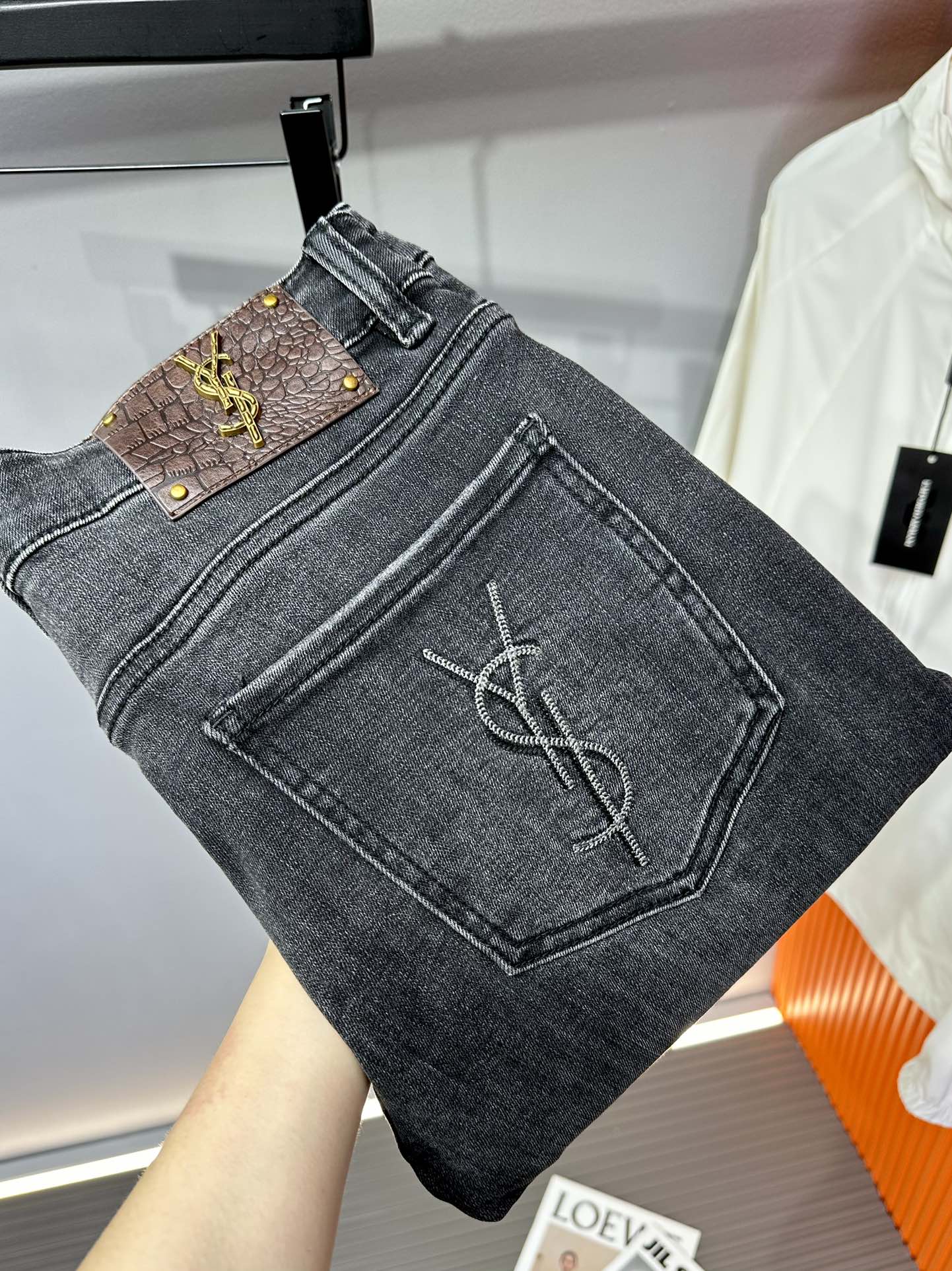 NO:122948,YSL Saint Laurent S fall and winter latest men's autumn and winter jeans, good products are clear at a glance, comfortable and warm, stylish upper body, exclusive for trendy men's autumn and winter, unique and fashionable. Number 28-3837, saint laurent, saint laurent, jeans, alexander wang19860909ysl圣罗兰S秋冬最新款男士秋冬牛仔裤,好货一目了然,舒适保暖,上身有型,潮男秋冬专属,个性时尚.码数28-3837,,saint laurent,saint laurent,jeans,alexander wang,Men's clothing