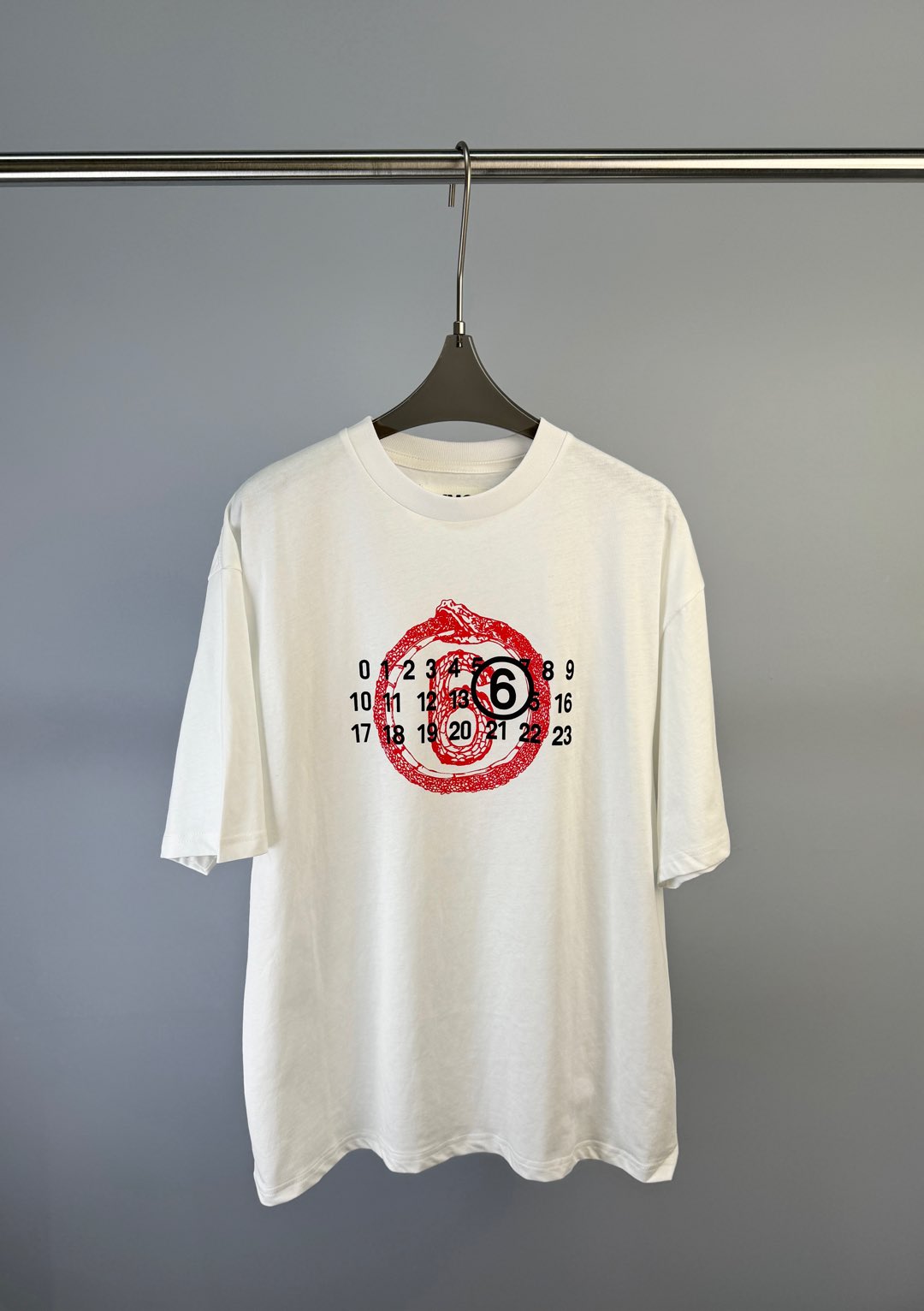 NO:313768,MM6 Mason Magila Early Spring New Snake Year Limited Snake Print Digital Pattern Short-sleeved T-shirt, Minimalism S M L,,masion margiela,masion margiela,T-shirt,tees,t-shirt,alexander wang19860909MM6 梅森马吉拉 早春新款 蛇年限定蛇印花数字图案短袖T恤、极简主义 码数S M L,,masion margiela,masion margiela,T-shirt,tees，t-shirt,alexander wang,Women's clothing