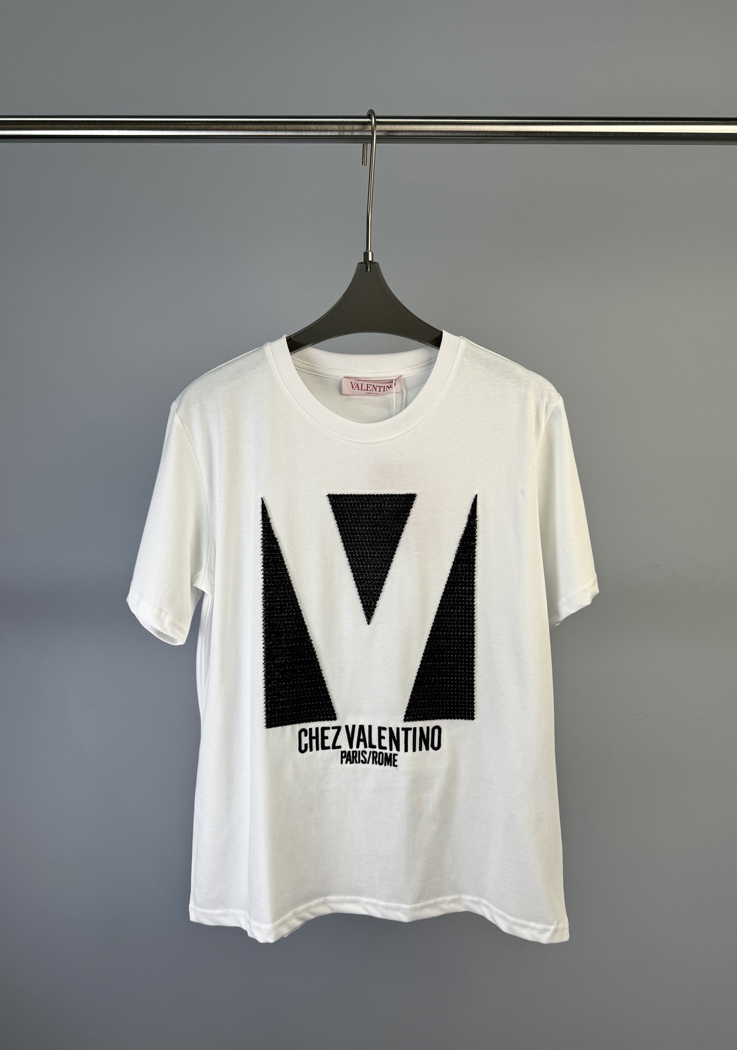 NO:314816,VALENTINO 小小小小小小小小小小小小小小小小小小小小小小小小小小小小小小小小小小小小小小小小小小小小小小小小小小小小小小小小小小小小小小小小小小小小小小小小小小小小小小小小小小小19860909VALENTINO 华伦天奴 早春新款 亮片牙刷绣图案刺绣字母短袖T恤、工艺复杂 码数S M L,,valentino,valentino,T-shirt,tees，t-shirt,alexander wang,Women's clothing