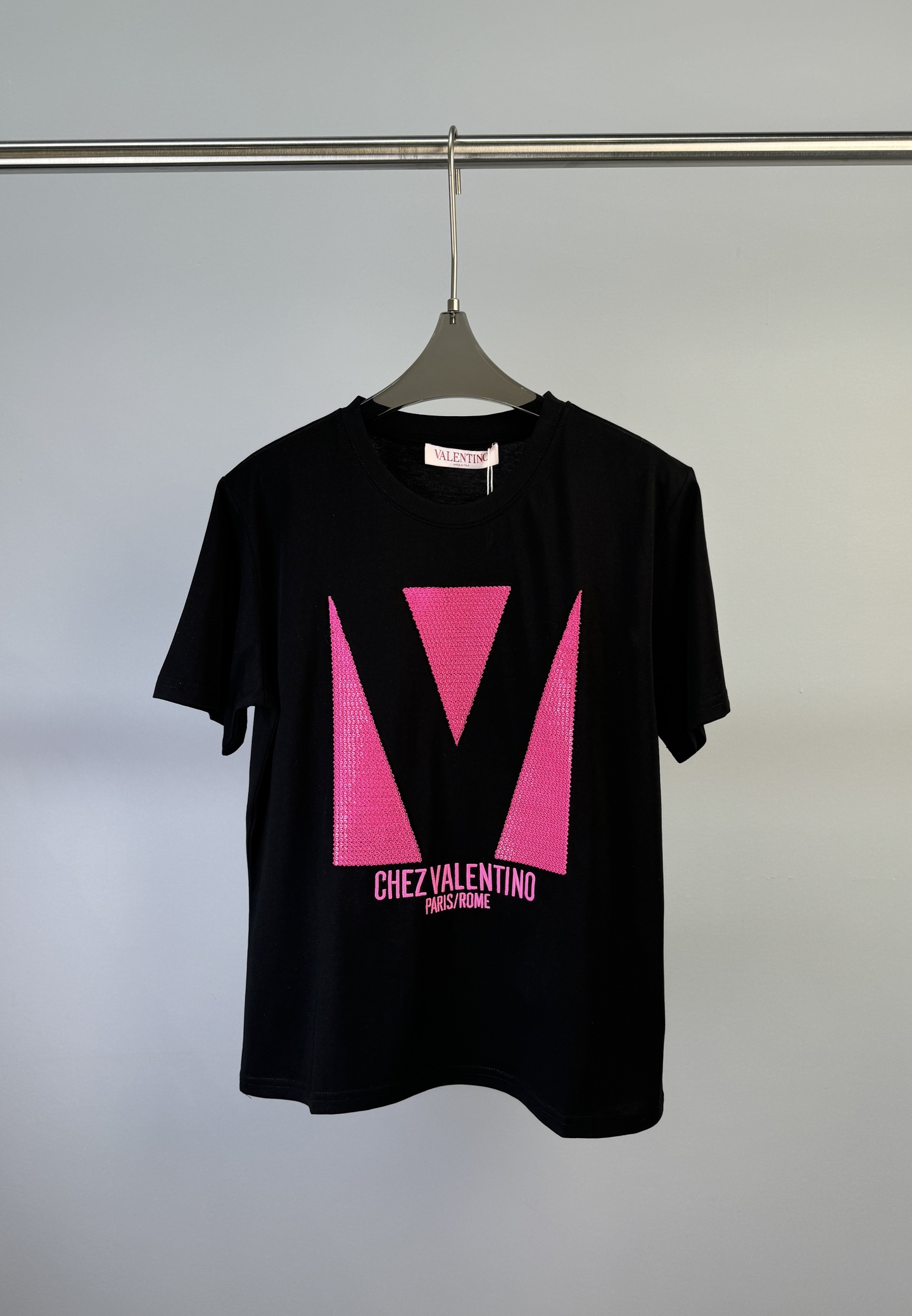 NO:314819,VALENTINO 小小小小小小小小小小小小小小小小小小小小小小小小小小小小小小小小小小小小小小小小小小小小小小小小小小小小小小小小小小小小小小小小小小小小小小小小小小小小小小小小小小小19860909VALENTINO 华伦天奴 早春新款 亮片牙刷绣图案刺绣字母短袖T恤、工艺复杂 码数S M L,,valentino,valentino,T-shirt,tees，t-shirt,alexander wang,Women's clothing