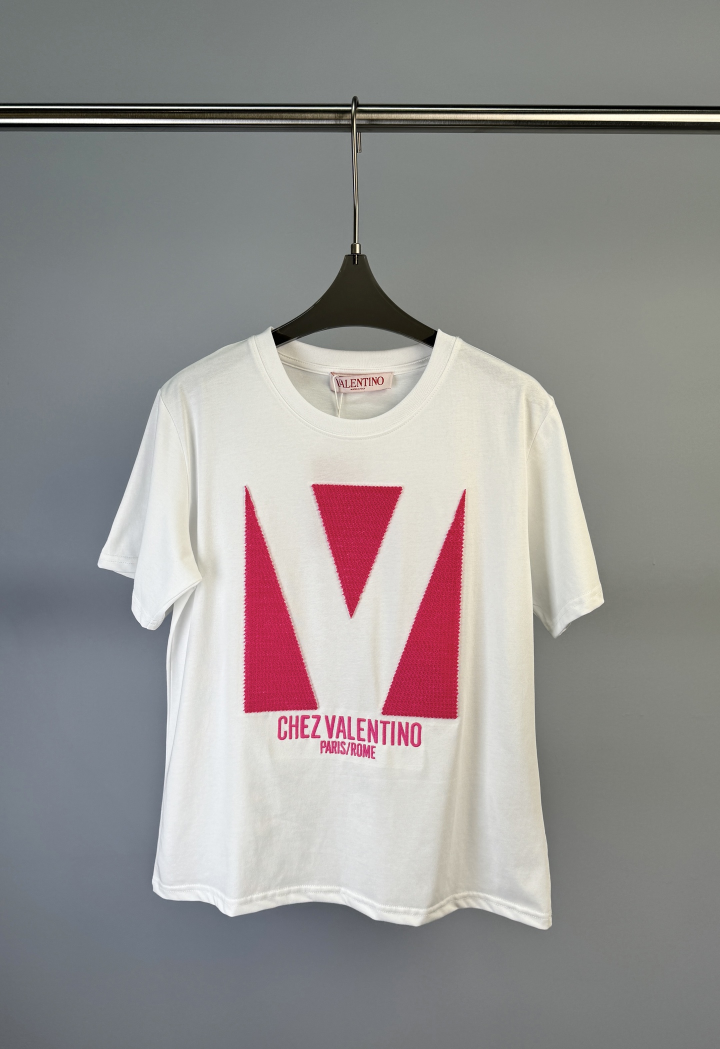 NO:314795,VALENTINO 小小小小小小小小小小小小小小小小小小小小小小小小小小小小小小小小小小小小小小小小小小小小小小小小小小小小小小小小小小小小小小小小小小小小小小小小小小小小小小小小小小小19860909VALENTINO 华伦天奴 早春新款 亮片牙刷绣图案刺绣字母短袖T恤、工艺复杂 码数S M L,,valentino,valentino,T-shirt,tees，t-shirt,alexander wang,Women's clothing