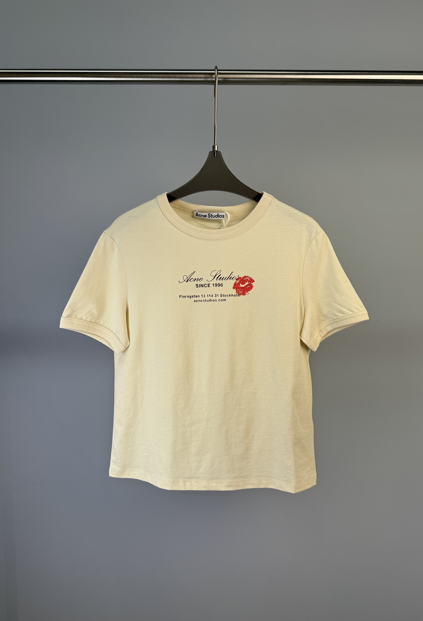 NO:314798,ACNE STUDIOS Early Spring New Red Lip Printed Letter Small Short T-shirt, Small Short Design Slim Style, Can Very Highlight the Body S M L,,acne Studios, Dior,tees, t-shirt,alexander Wang19860909ACNE STUDIOS 早春新款 红唇印花字母小短款T恤、小短款设计修身版型、能够很好的凸显身材比例、辣妹必备 码数S M L,,acne studios,dior,tees，t-shirt,alexander wang,Women's clothing