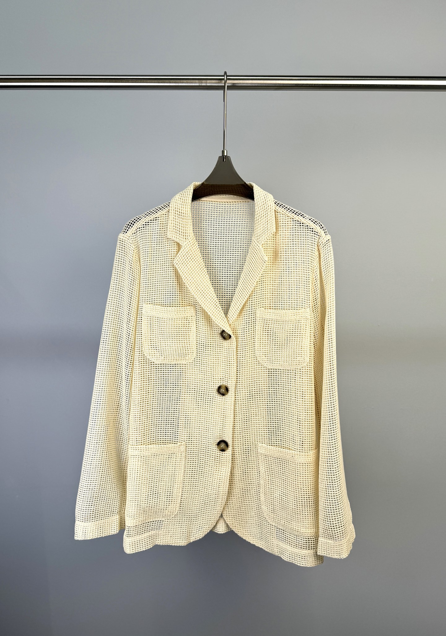 NO:315532,Lav Lauren, a new early spring style hollow mesh braided suit jacket, although it is a suit style, uses custom crochet fabrics, which not only perfectly interprets the nobility and exquisiteness of the old Qian style, but also cleverly avoids the common 