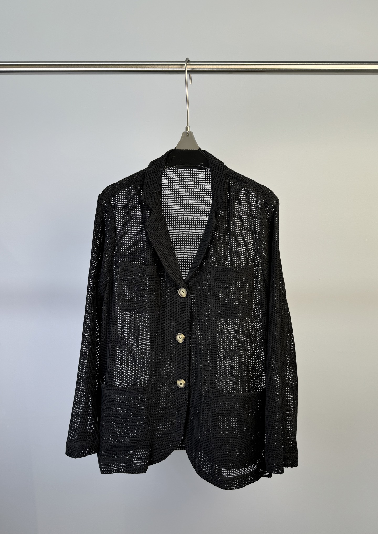 NO:315535,Lav Lauren, a new early spring style hollow mesh braided suit jacket, although it is a suit style, uses custom crochet fabrics, which not only perfectly interprets the nobility and exquisiteness of the old Qian style, but also cleverly avoids the common 