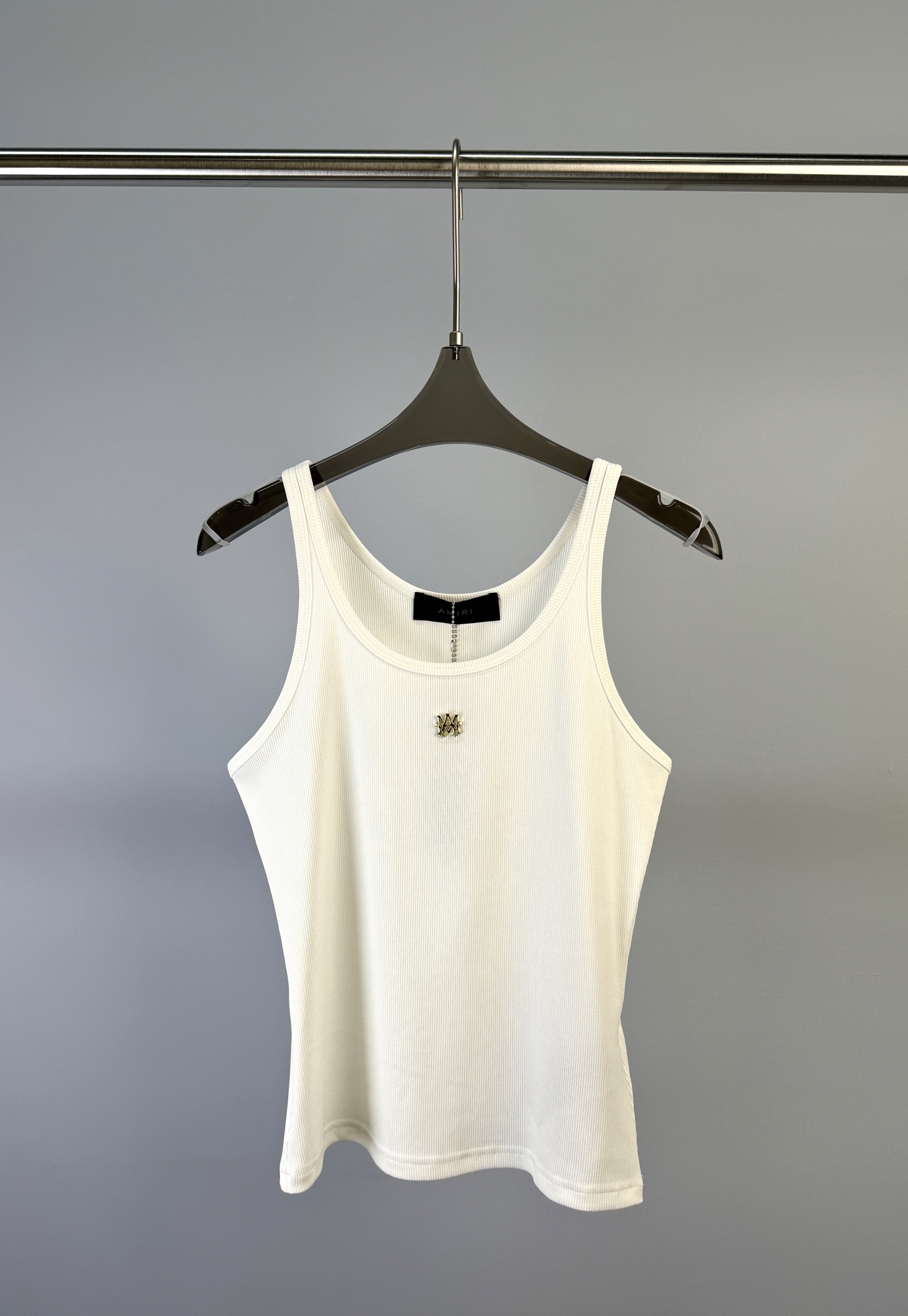 NO:315547,MARNI early spring new model modal cotton knitted vest, chest sewn logo logo, simple and easy to wear, comfortable and elastic fabric, essential for basement S M L,,marni,alexander wang19860909MARNI 早春新款 莫代尔棉针织小背心、胸口缝制logo标识、简单好穿、面料舒服有弹性、打底必备 码数S M L,,marni,alexander wang,Women's clothing