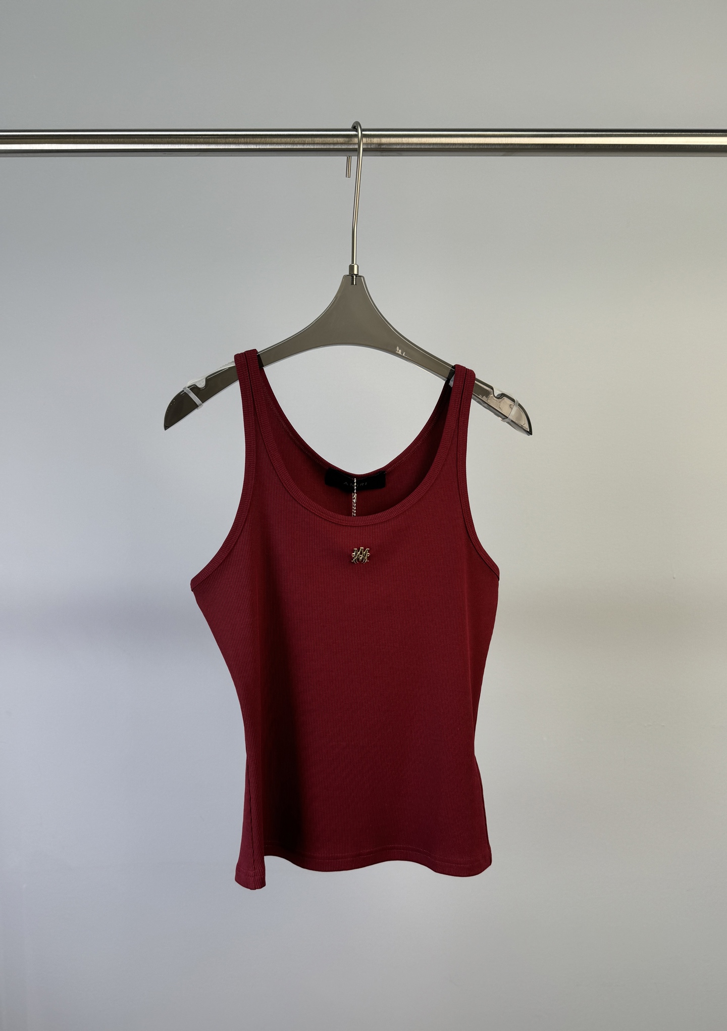 NO:315553,MARNI early spring new model modal cotton knitted vest, chest sewn logo logo, simple and easy to wear, comfortable and elastic fabric, essential for basement S M L,,marni,alexander wang19860909MARNI 早春新款 莫代尔棉针织小背心、胸口缝制logo标识、简单好穿、面料舒服有弹性、打底必备 码数S M L,,marni,alexander wang,Women's clothing