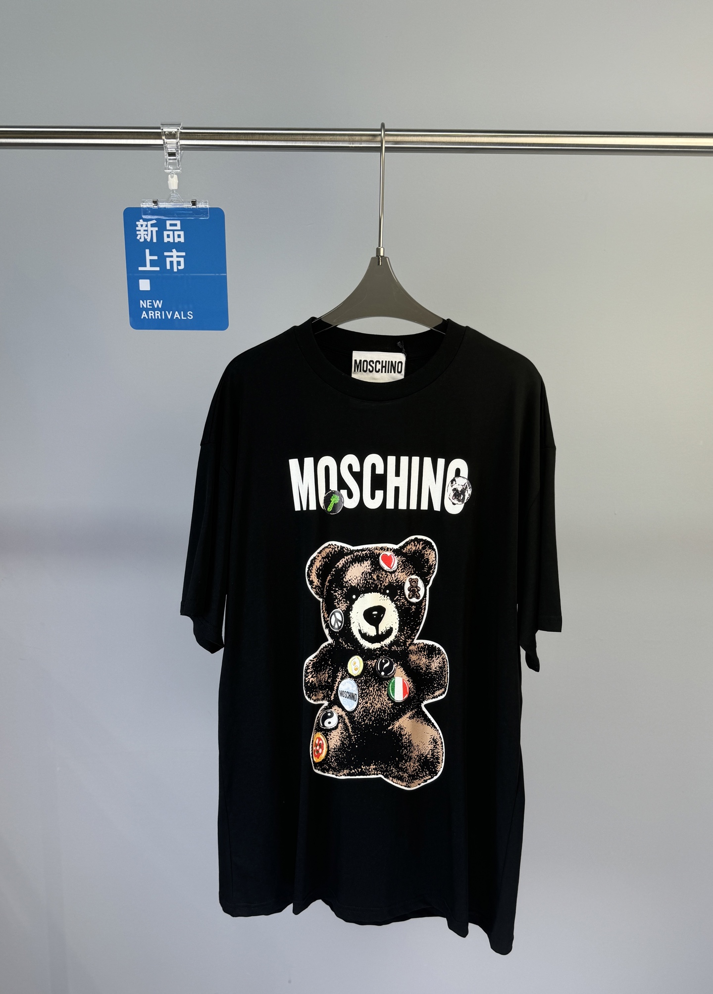 NO:328348,MOSCHINO Spring and Summer New Teddy Bear Print Letter Short Sleeve T-shirt, Loose Style, Men and Women's Size S M L, T-shirt, Tees, T-shirt, Alexander Wang19860909MOSCHINO 春夏新款 泰迪熊印花字母短袖T恤、宽松版型、男女同款 码数S M L,,T-shirt,tees，t-shirt,alexander wang,Women's clothing