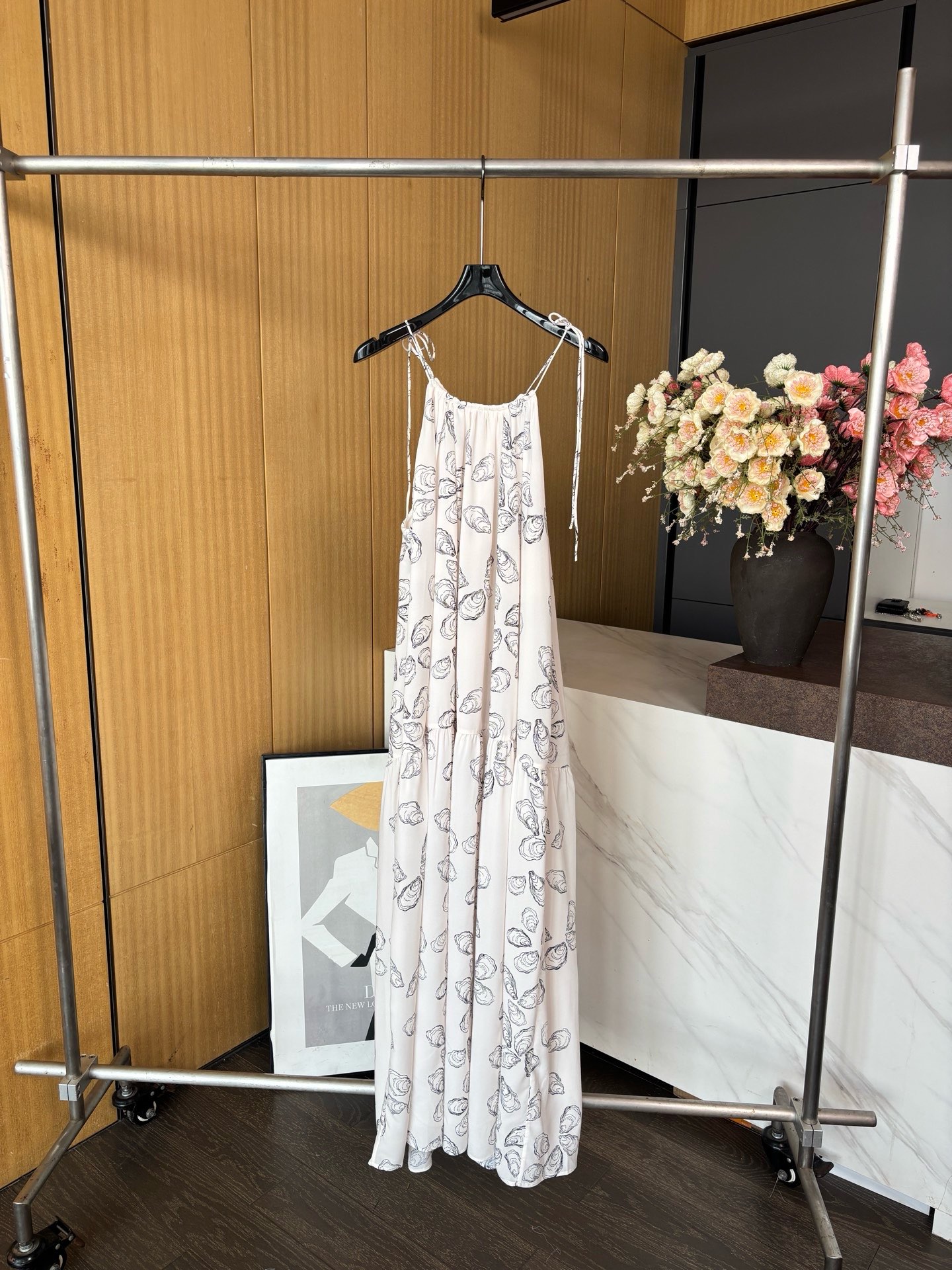 NO:335287,ANINEBING Spring and summer new American holiday style suspender dress, 30 mulberry silk 70 viscose blend fabric, this long skirt is too amazing, who can resist going to the beach to take two photos? S M, skirts, alexander wang19860909ANINEBING 春夏新款 美式度假风吊带连衣裙、30桑蚕丝70粘纤混纺面料、这个长裙也太绝了吧看见它谁能忍住不去海边拍两张 码数S M,,skirts,alexander wang,Women's clothing