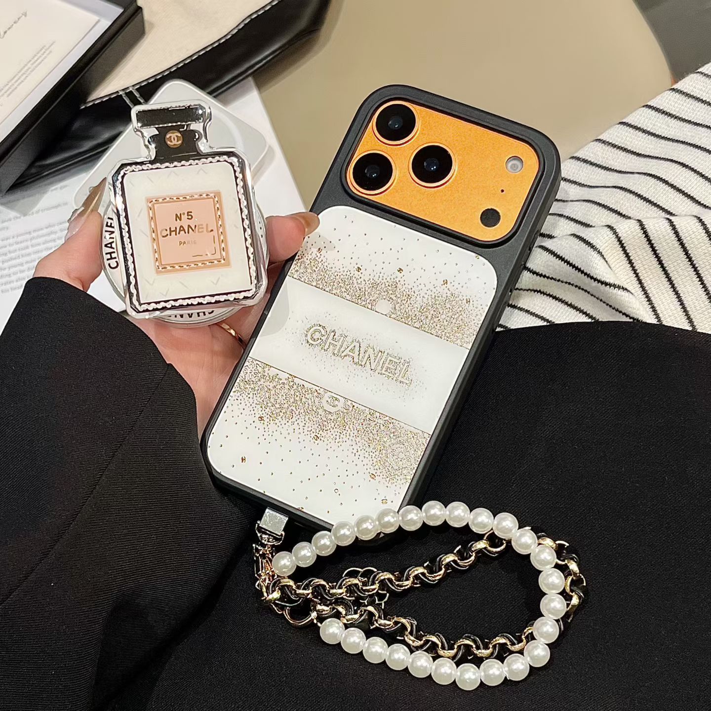 NO:611258,75. Popular gold-plated glass shell (single shell) big brand Xiaoxiang CHANEL magnetic bracket bracelet (complete set of 85) model 13 14 15 16 14 15 16 13M 14M 15M 16m 17 17 17m,,chanel,bracelet,alexander wang1986090975.爆款鎏金工艺玻璃壳（单壳） 大牌小香CHANEL磁吸支架手链（整套85） 型号13 14 15 16 14 15 16 13M 14M 15M 16m 17 17 17m,,chanel,bracelet,alexander wang,Women's clothing