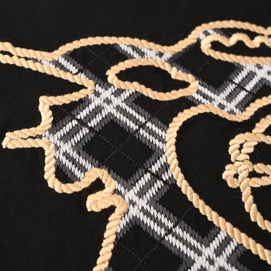 Burberry BURBERRY巴宝莉BBR 情人节限定 后背战马格纹短袖T恤