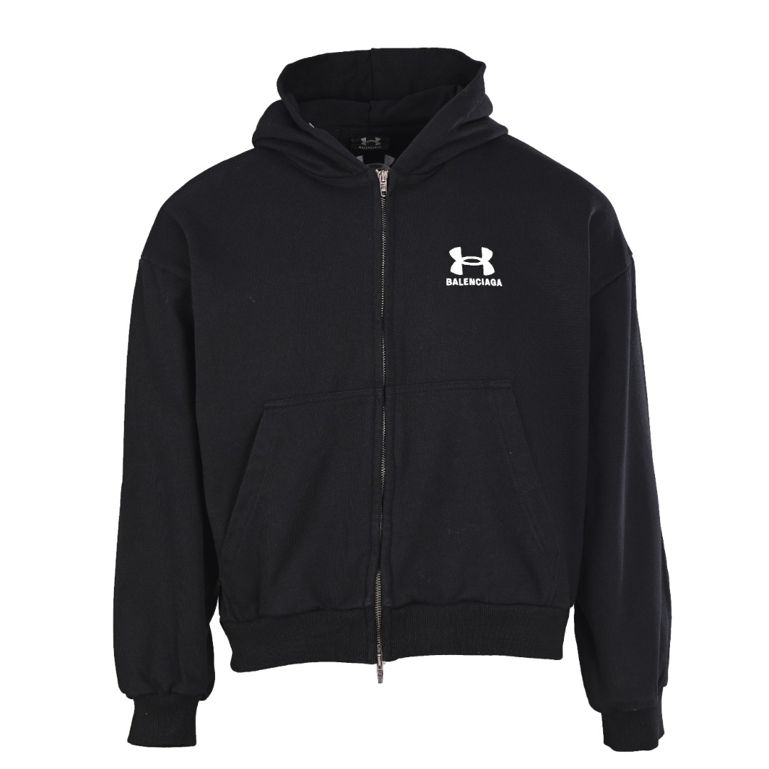 正品级💰450 Balenciaga巴黎世家BLCG X Under Armour/安德玛 联名款运动套装连帽拉链卫衣外套 通过传统运动服的版型加大凸显BLCG设计语言 ,呈现集功能性与美学为一体的标志性廓形服饰,小logo百搭 Size:S-L