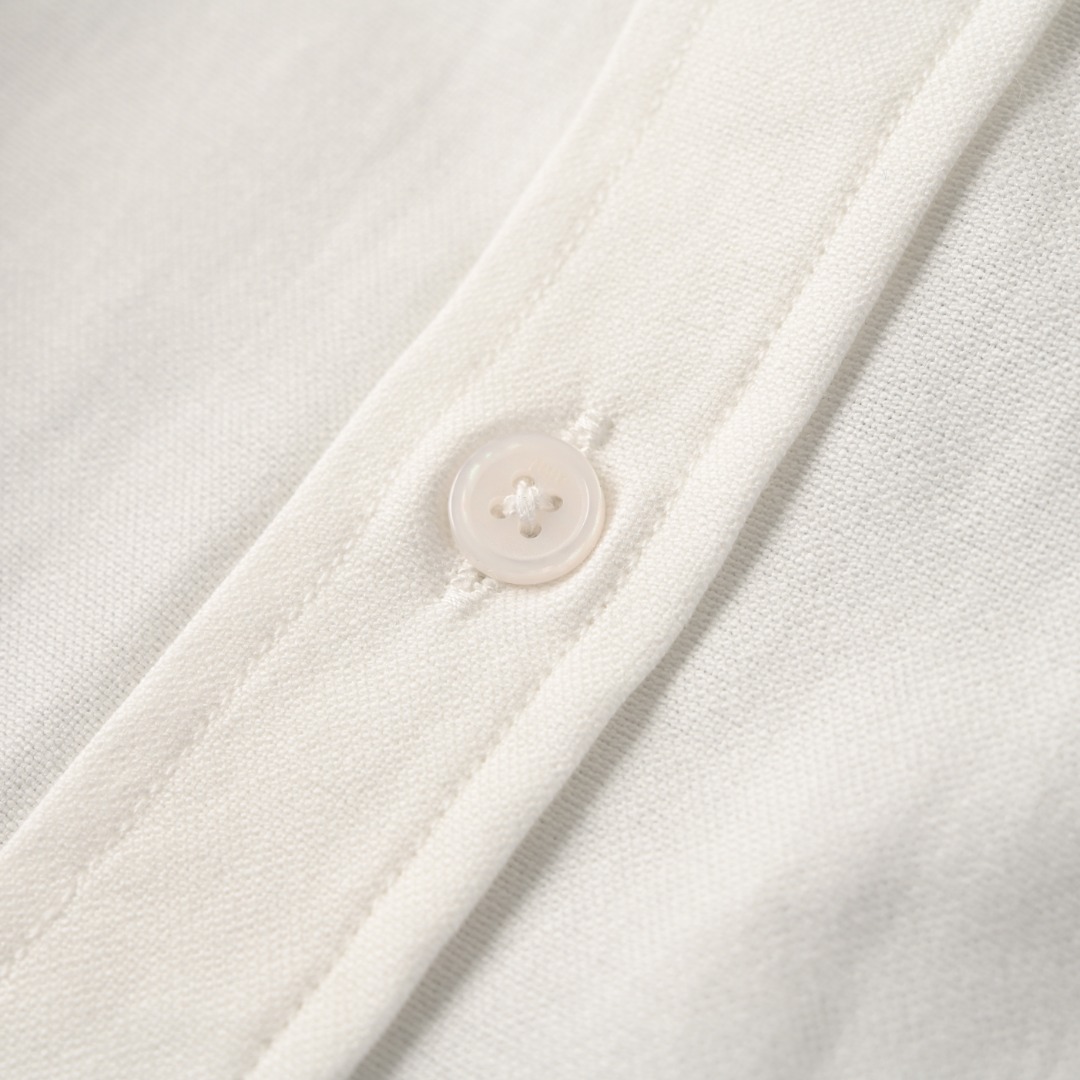 AMI Paris 小爱心刺绣长袖衬衫 定制臻品柔韧牛津棉布