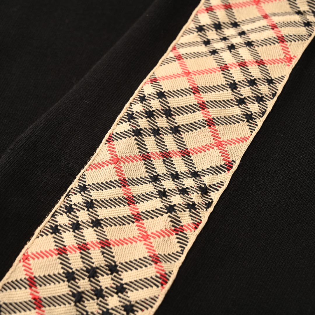 Burberry BURBERRY巴宝莉BBR 侧菱格织带套装圆领卫衣