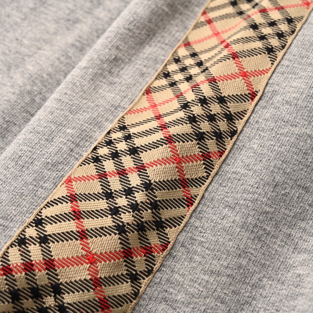 Burberry BURBERRY巴宝莉BBR 侧菱格织带套装圆领卫衣