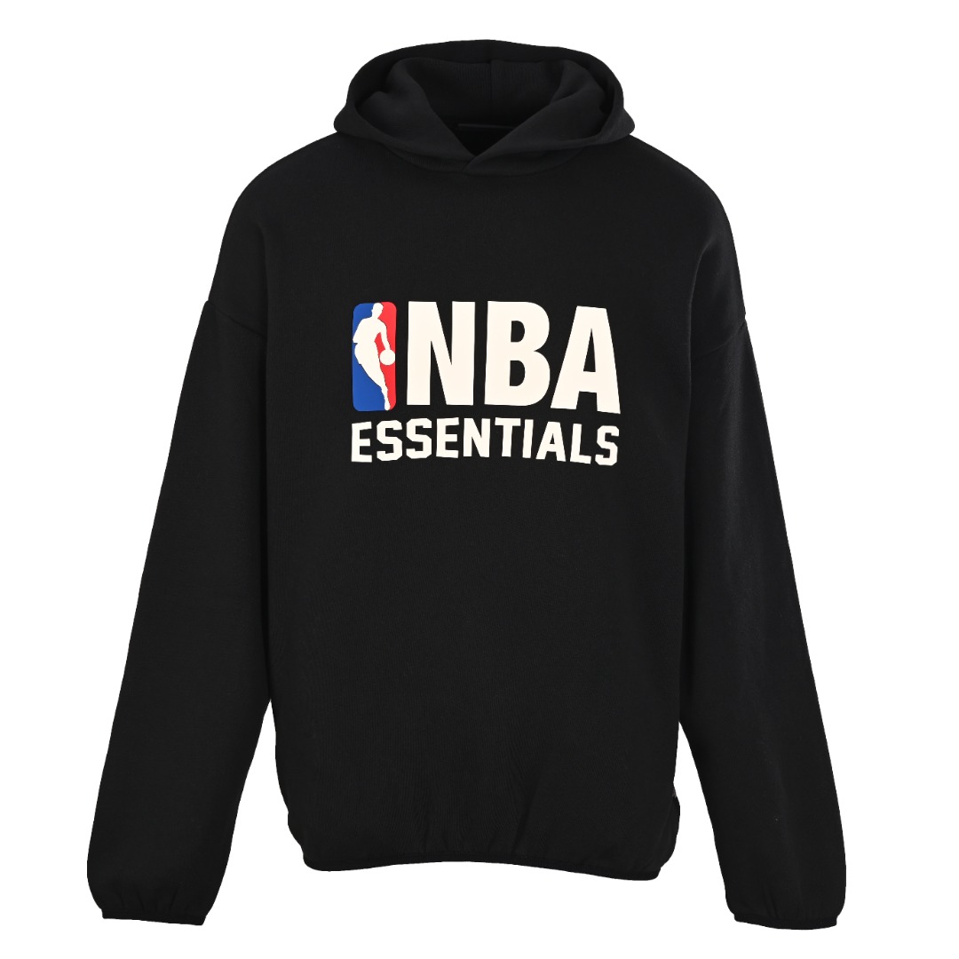 正品级💰360 FEAR OF GOD FOG x NBA 联名硅胶字母连帽卫衣帽衫 与 Essentials 简洁的品牌字体相互映衬,袖口、下摆全部包边处理、460克水洗加绒面料不缩水、不变形、触感柔软亲肤, 如同给肌肤披上一层温柔的呵护。保暖性能也十分出色。 Size:S-XL