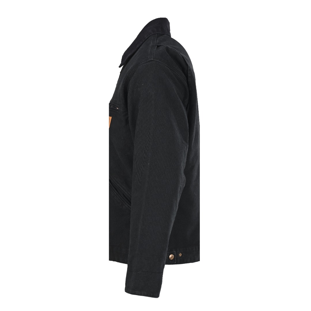 正品级💰460
CARHARTT/卡哈特 J97底特律夹克外套
采用水洗做旧效果卡哈特以旧为美夹克版型特点肩部款、衣身短 收腰袖子宽且略长 从背面看呈现倒三角形 这些都是美式夹克常见的特点 在底特律夹克中被完美呈现及无限放大 面料方面J97并非使用120Z原生帆布 而是使用了砂石水洗帆布 在保证耐磨强度的同时也增加了柔软度与舒适度 衣领也没有与J001一样采用灯芯绒 而是使用与主体一致的砂石水洗帆布 但舒适度不比灯芯绒材质差胸口处LOGO采用的是深棕色的PU皮质正方形“皮标”并非使用J011一样的白底“黄月亮”LOGO的布标 男女同款 定制辅料三标
Size:S M L XL