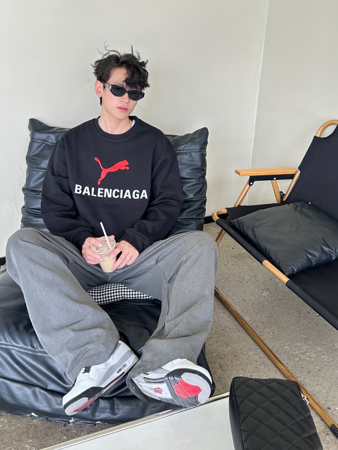 BALENCIAGA巴黎世家BLCG X PUMA彪马 联名豹子圆领卫衣  上身参考