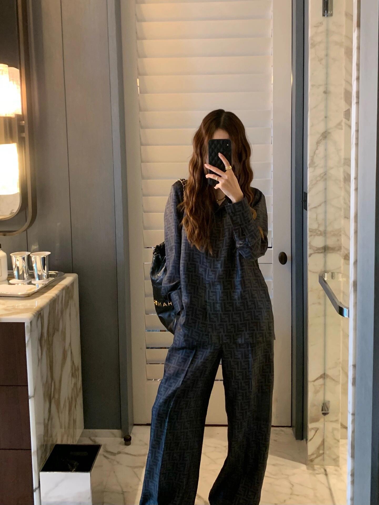 FENDI FD Camisa de manga larga con estampado jacquard doble F, referencia de uso