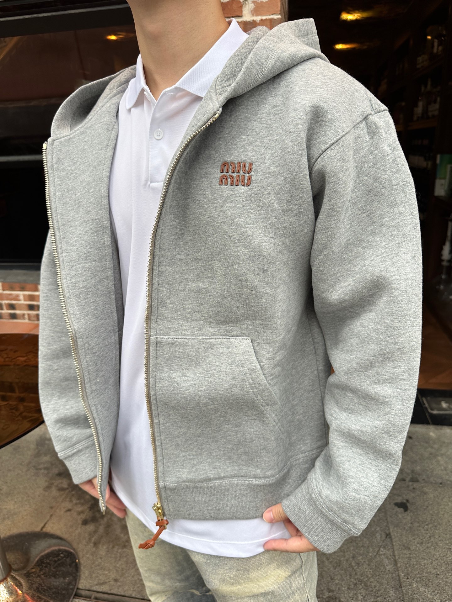 MIUMIU缪缪MM 贴绣平纹针织连帽夹克外套  上身效果#