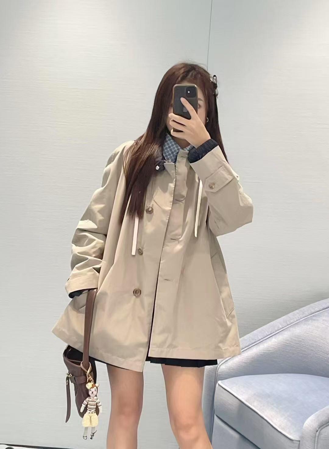 MIU MIU缪缪MM 刺绣双面连帽夹克外套 上身效果#