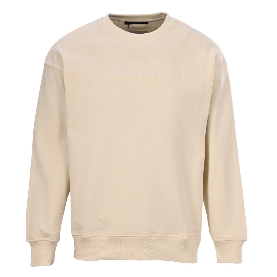 正品级💰350
LOUIS VUITTON/路易威登LV 签名字母刺绣圆领卫衣 
区分市面通货，胸口采用手写签名刺绣字母设计。男女同款全新美学灵感趣味设计,渠道性质精品。
让整体造型设计更加优雅时尚，今FW最火系列，无数明星潮人追捧。
裁剪工艺细节处理工整为玩味时尚增添色彩!工整细致，合身的版型构造更是独具匠心，
上身不仅有着出彩的辨识度更是减龄青春。一款穿着意义还有穿搭性能都很极致的款式，
绚丽的色系调配，此款的工艺必然也是极致非凡，上身的舒适度绝对足够的强大，也是奢品本质的一种彰显！
柔软轻薄，触感更是极端撩人，透气性能十分之强大，尤为适合春夏季节的穿搭所需，
妥妥的穿着享受，并且各处的细节以及织带的工艺都是尽善尽美，更显高级感！ 
颜色：黑色 、杏色 
Size：XS-L