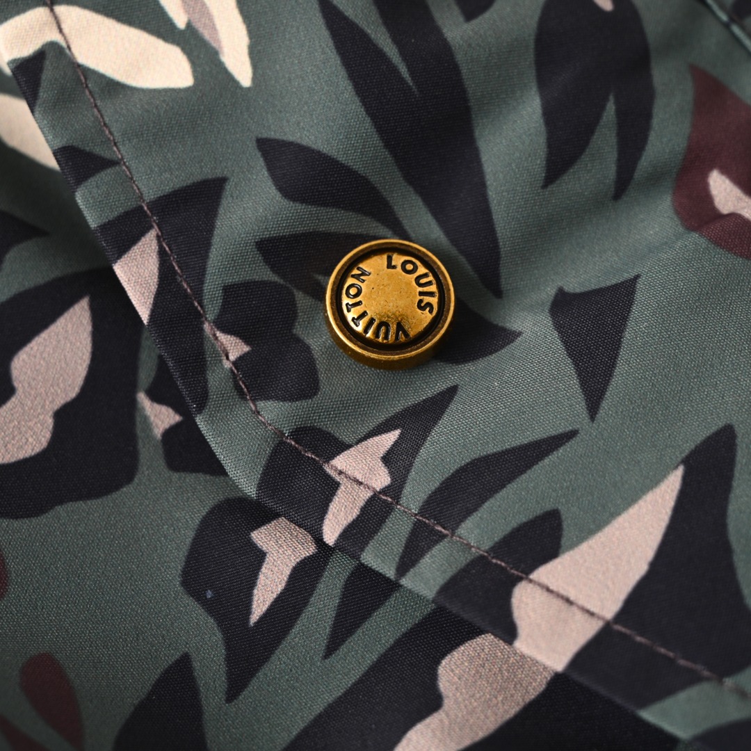 Louis Vuitton LOUIS VUITTON LV X NIGO 联名款 迷彩双面连帽外套