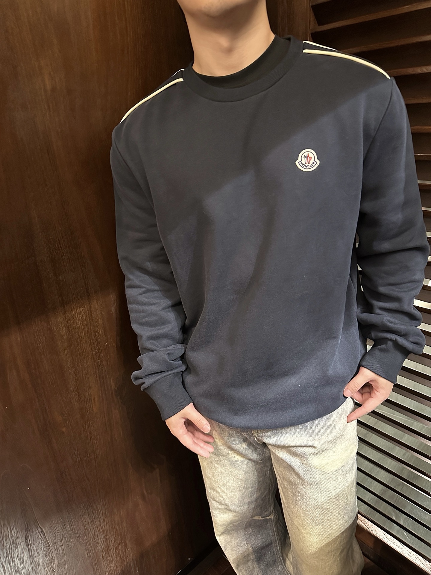 MONCLER蒙口MC 肩条圆领卫衣  上身效果#