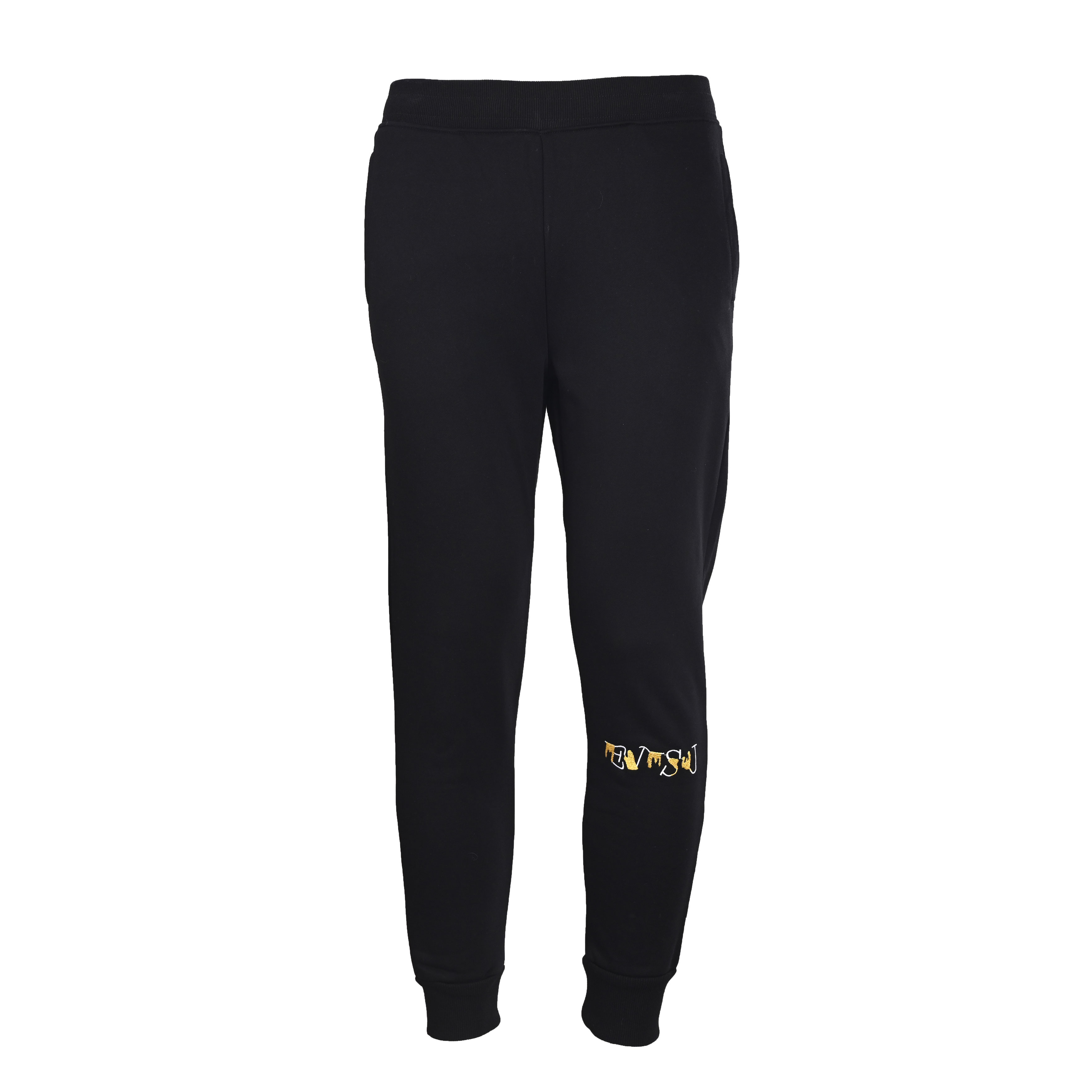 正品级💰330
EVISU/福神 烫金刺绣印花字母休闲束腿卫裤
复合面料可以横穿四个季节穿着。标志性字母印花，辨识度猛增。印花刺绣的结合成为造型亮点，evisu字样，提升辨识度的同时也使得裤子更加吸人眼球。抽绳调节腰身设计，贴心小细节。 
Size：S M L XL XXL