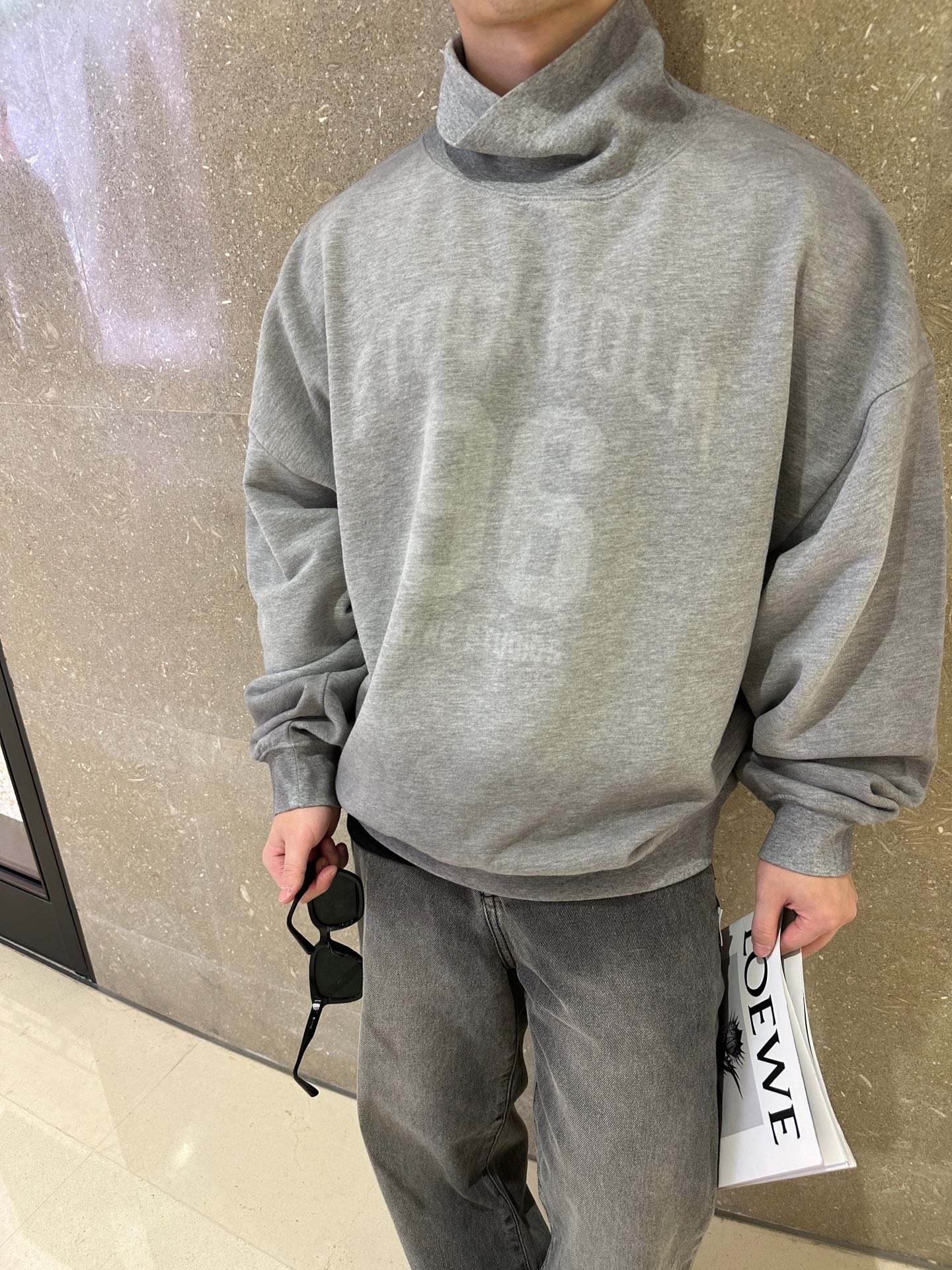 ACNE STUDIOS 模糊印花徽标高领卫衣 上身效果#