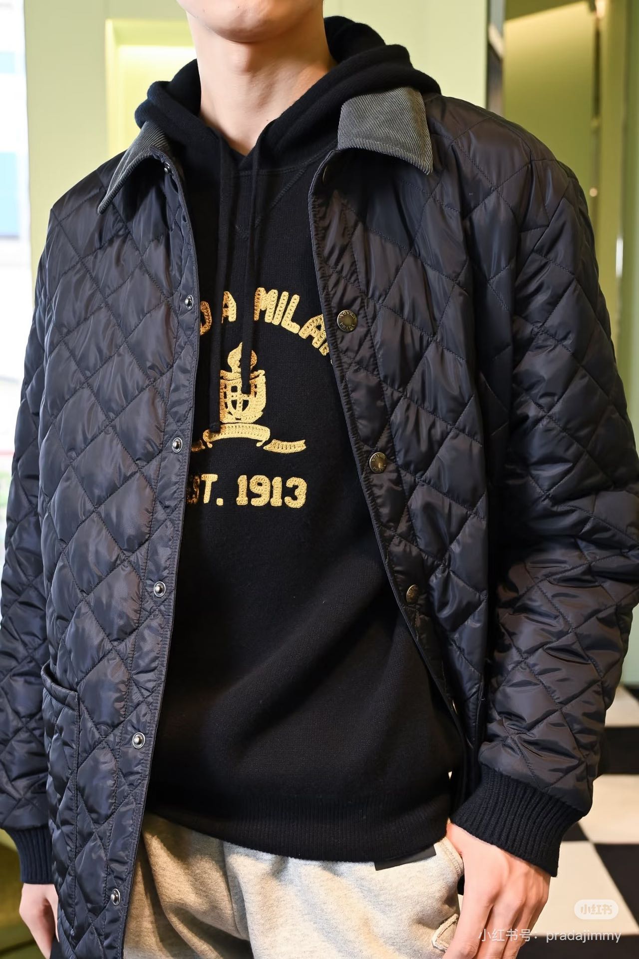 PRADA普拉达PRD 菱格灯芯绒领棉服外套  上身效果#