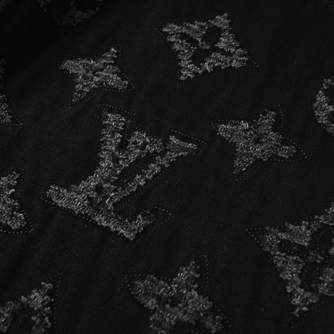 Louis Vuitton LOUIS VUITTON LV 烧花水洗破洞牛仔裤