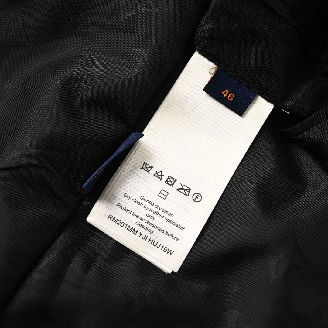 Louis Vuitton LOUIS VUITTON LV 灯芯绒V领夹克外套