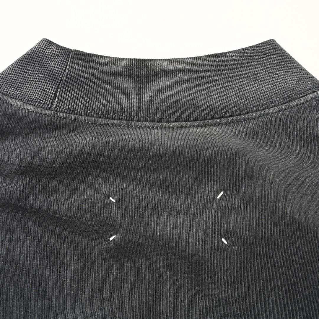 Maison Margiela MAISON MARGIELA马吉拉MM6 口袋涂鸦做旧半高领短袖T恤