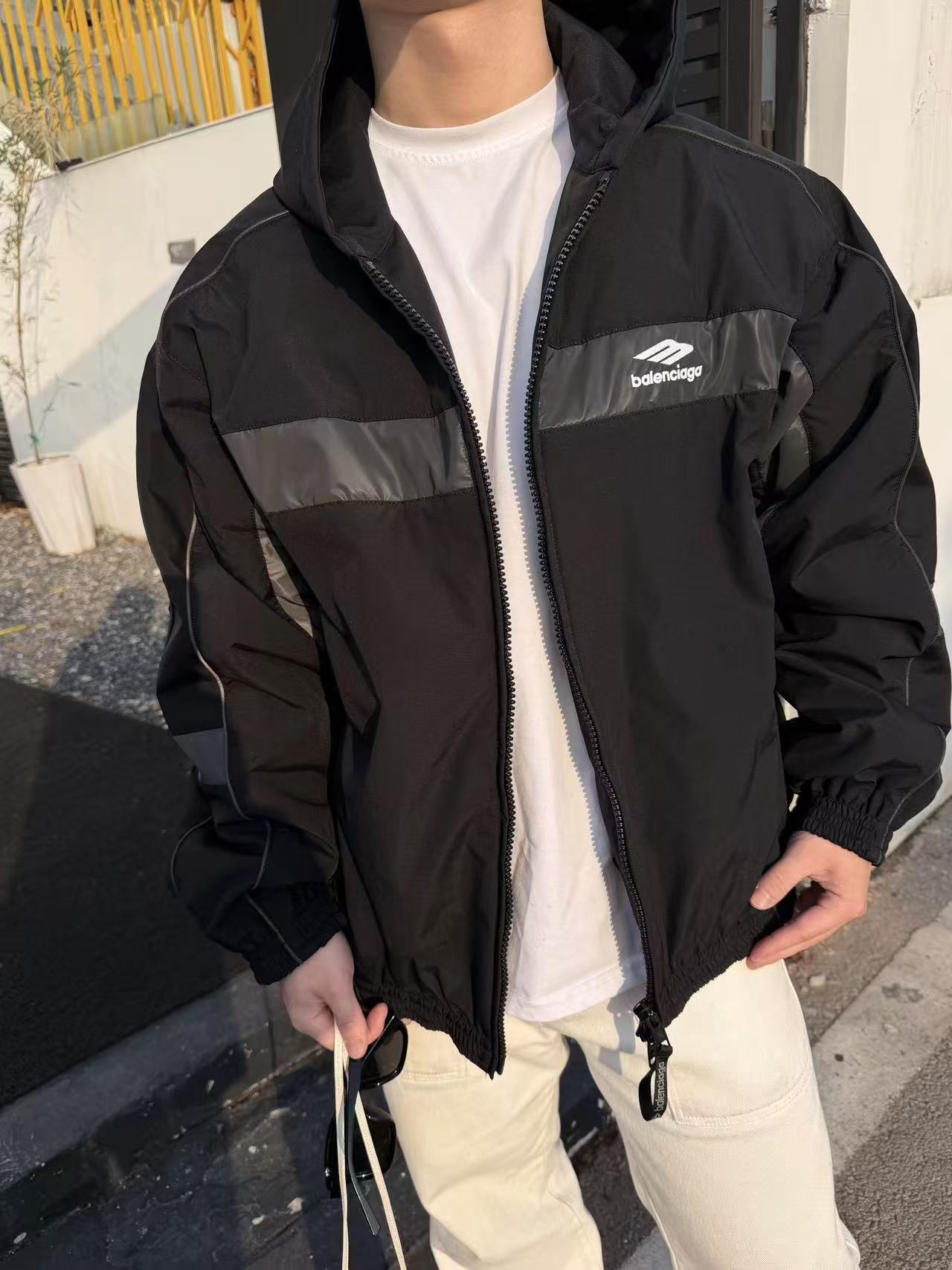 _dpk9sOOjAcLZ9nzOu-YhIVtf9gxL90gB7kc1UTQ