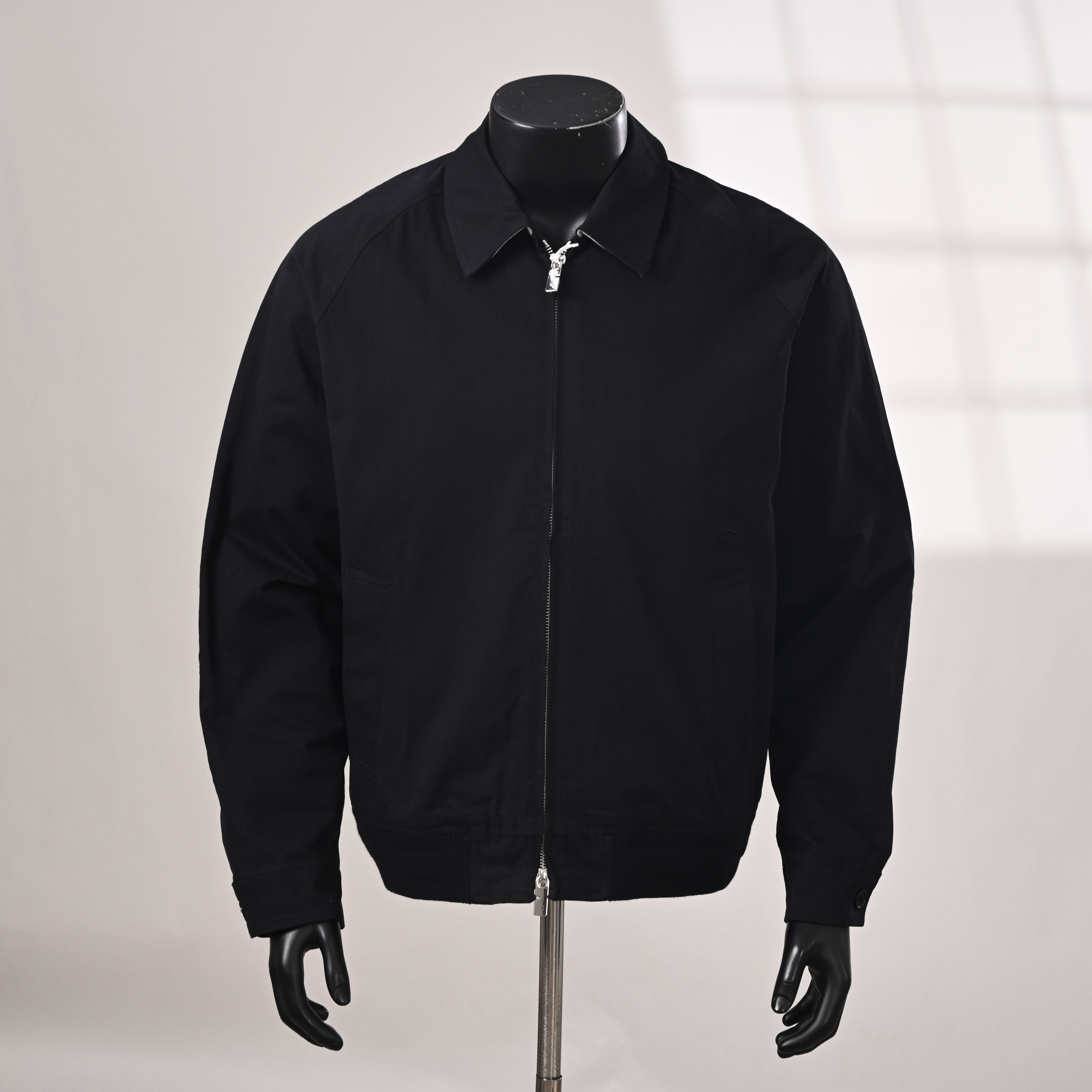 _dfF9sAz9arDlHEppwd7b_MvoNd1ZSTfyLHCriSg