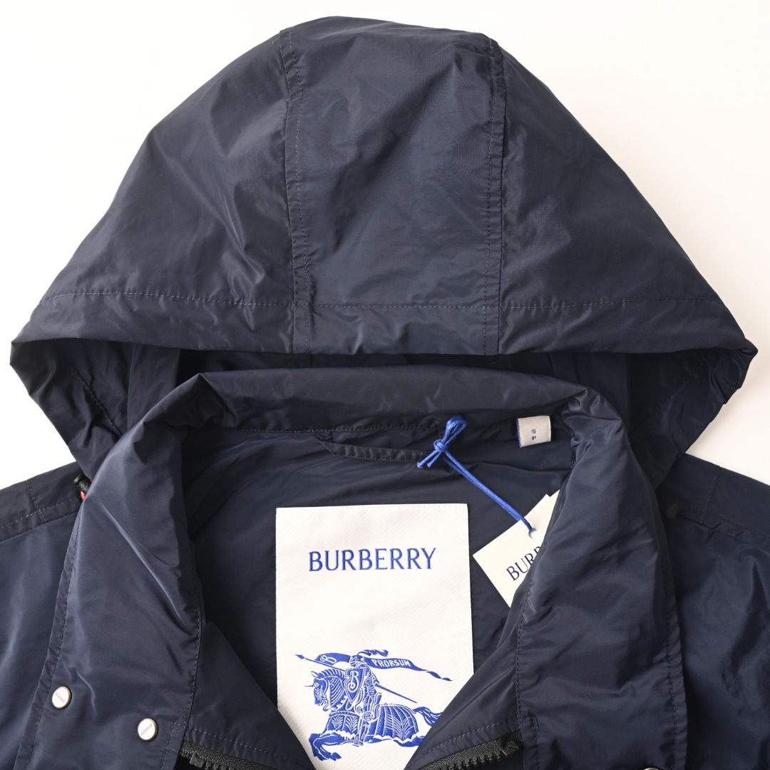 Burberry BURBERRY巴宝莉BBR 植绒战马绣花连帽外套
