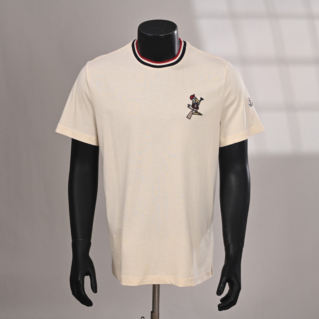 MONCLER蒙口MC Camiseta de manga corta con parche de emblema de pato, foto real