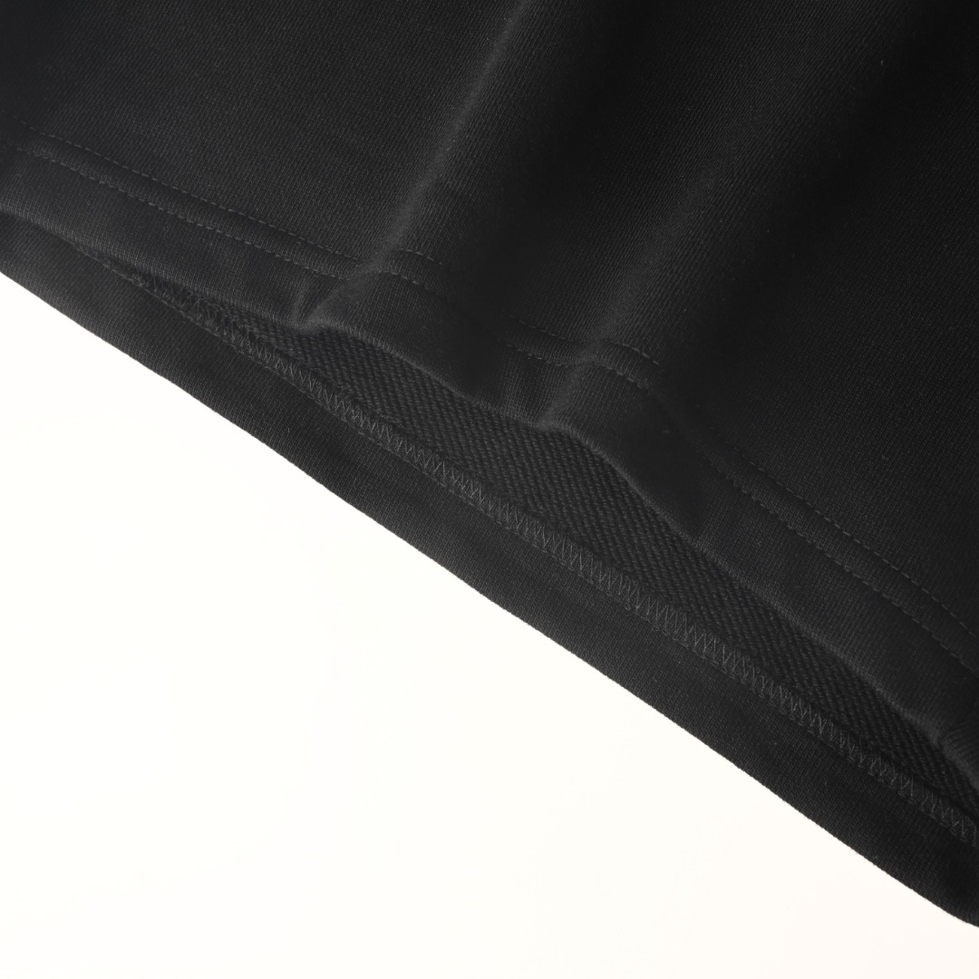 Balenciaga BALENCIAGA巴黎世家BLCG BACK两色字母绣短裤