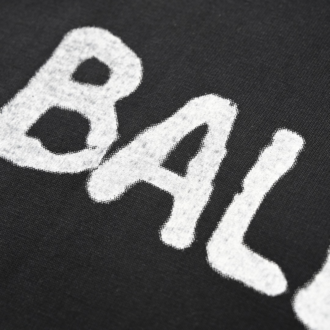 Balenciaga BALENCIAGA巴黎世家BLCG 两色模糊印花落肩短袖T恤