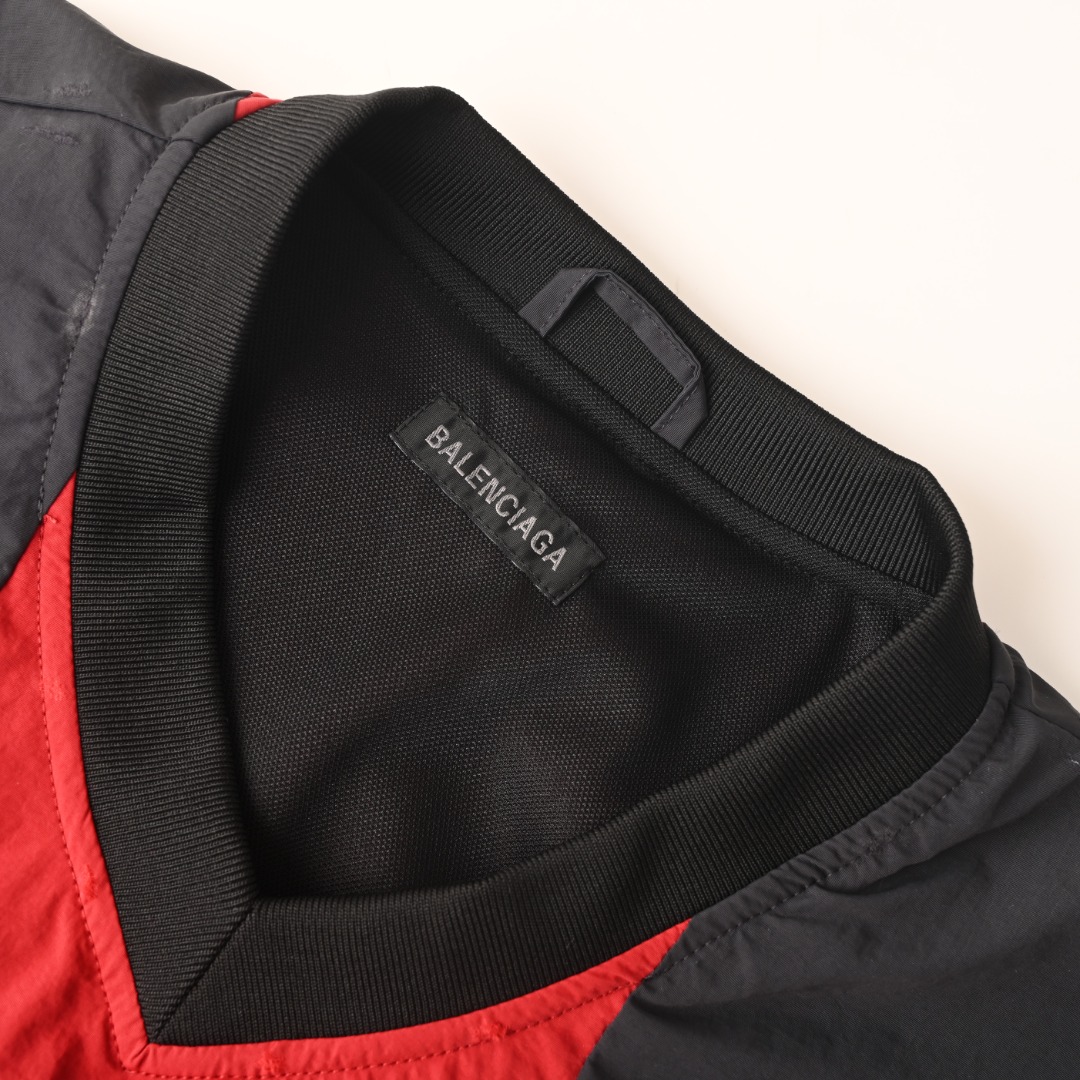 Balenciaga BALENCIAGA巴黎世家BLCG 曼联尼龙黑红拼徽标长袖T恤