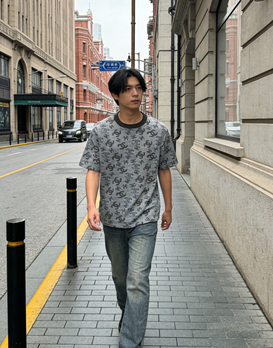 CHANEL香奈儿 满幅老花提花短袖T恤  上身参考